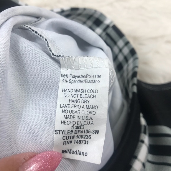 🍒Plaid skort black white size medium - Picture 5 of 5